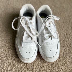 Women’s Reebok size 8